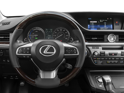 2016 Lexus ES 300h 300h