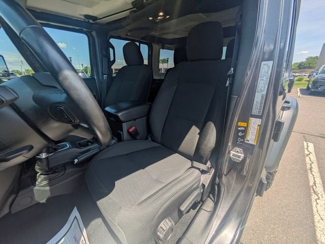 2022 Jeep Wrangler Unlimited Willys