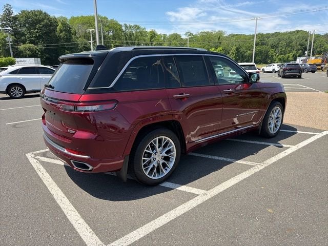 2022 Jeep Grand Cherokee Summit