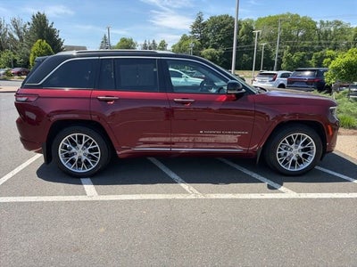 2022 Jeep Grand Cherokee Summit