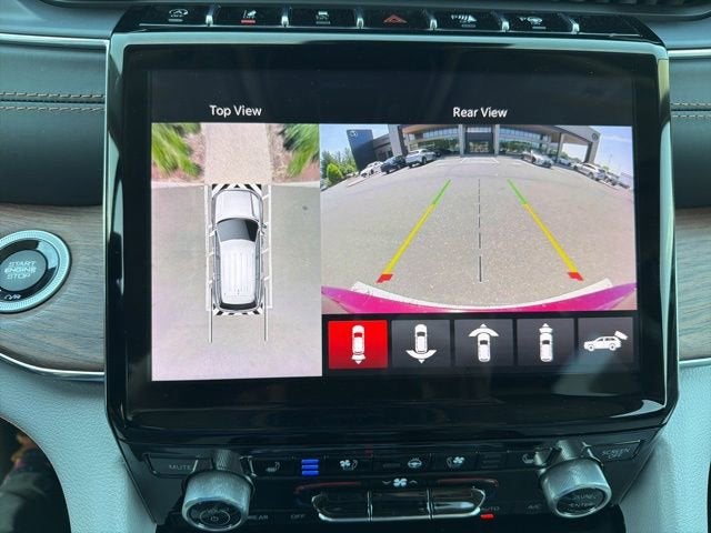 2022 Jeep Grand Cherokee Summit