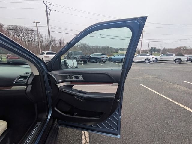 2018 Ford Explorer Platinum