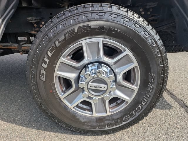 2023 Ford Super Duty F-350 SRW Lariat