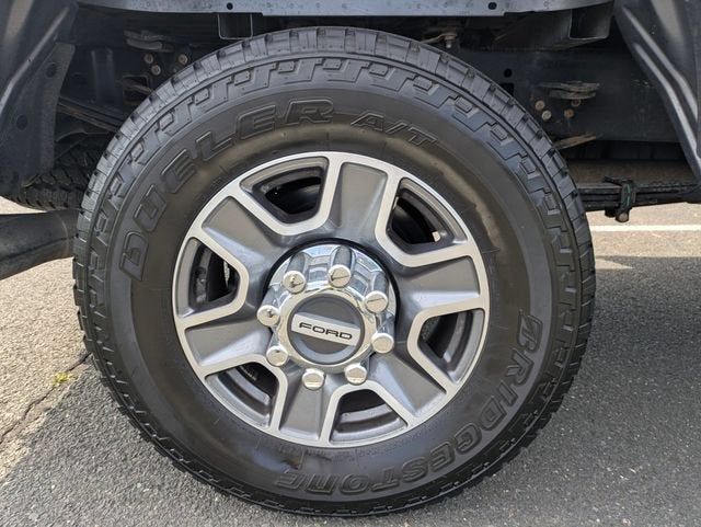 2023 Ford Super Duty F-350 SRW Lariat