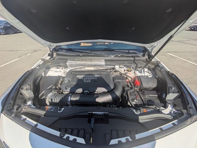 2021 Cadillac XT4 Premium Luxury