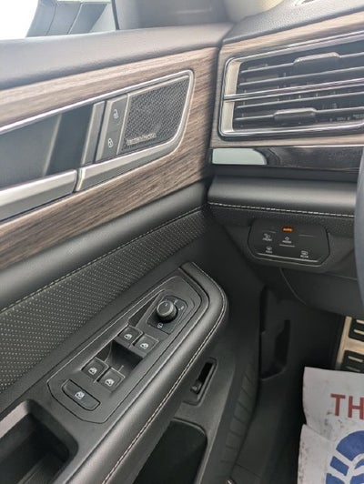 2024 Volkswagen Atlas 2.0T SEL Premium R-Line
