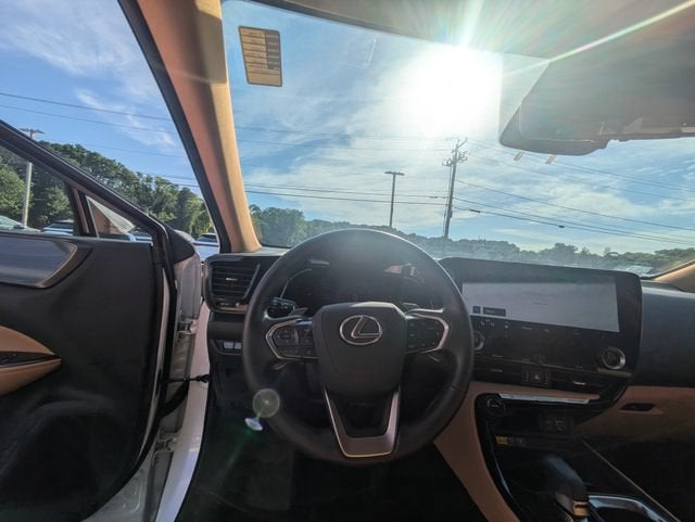 2025 Lexus NX 350h Premium
