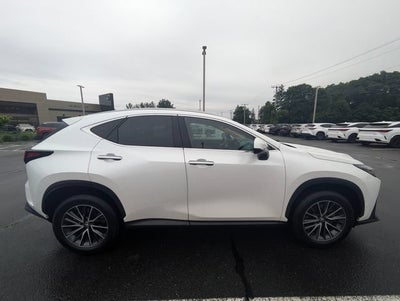 2025 Lexus NX 350h Premium