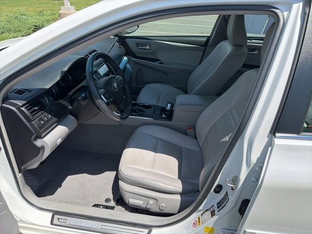 2016 Toyota Camry Hybrid XLE