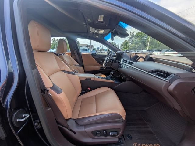 2020 Lexus ES 300h