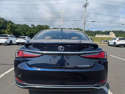 2020 Lexus ES 300h