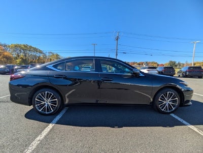 2024 Lexus ES 300h