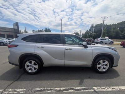 2023 Toyota Highlander LE