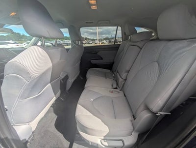 2021 Toyota Highlander LE