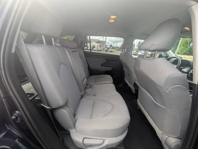 2021 Toyota Highlander LE