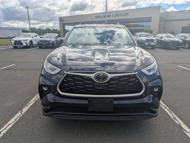 2021 Toyota Highlander LE