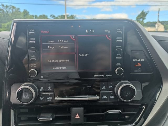 2021 Toyota Highlander LE