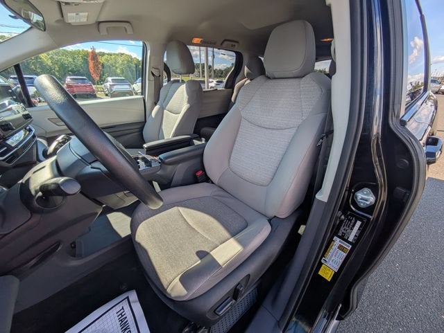 2023 Toyota Sienna LE
