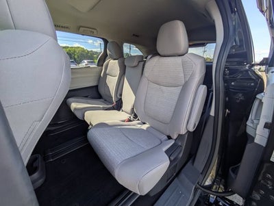 2023 Toyota Sienna LE