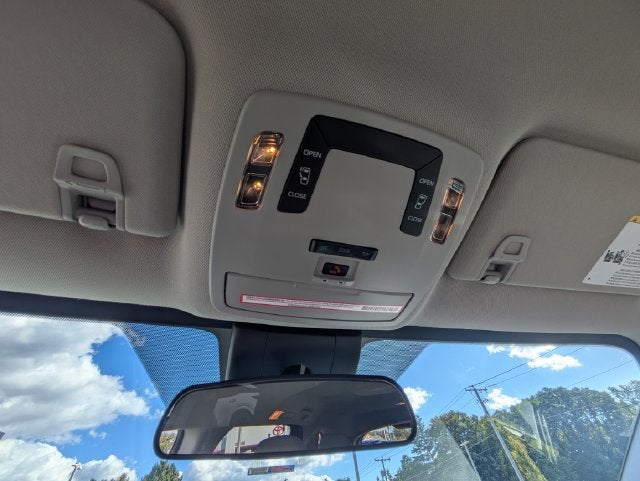 2023 Toyota Sienna LE