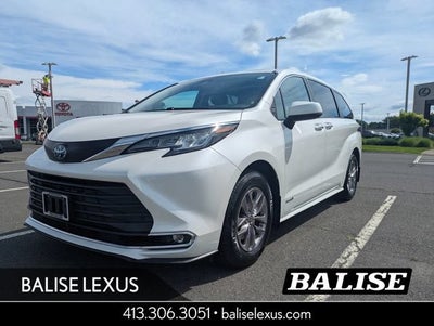 2021 Toyota Sienna XLE