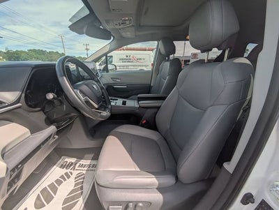 2021 Toyota Sienna XLE