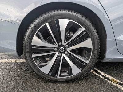2022 Volvo S60 B5 Momentum