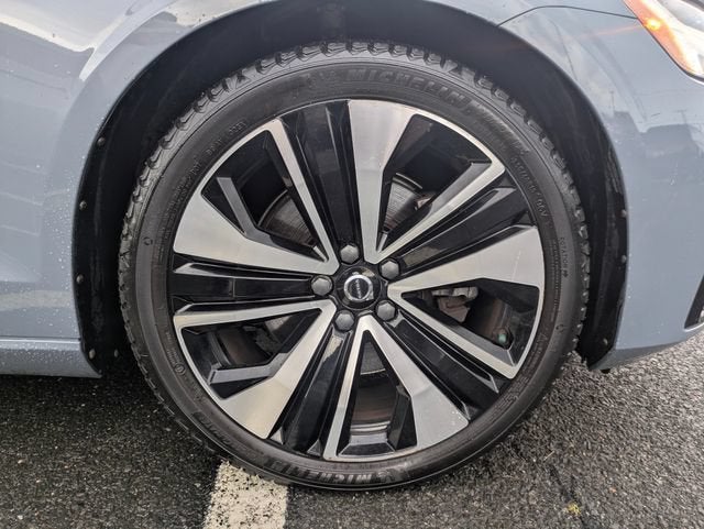 2022 Volvo S60 B5 Momentum