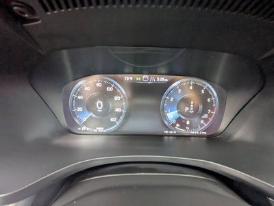 2022 Volvo S60 B5 Momentum