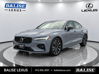 2022 Volvo S60 B5 Momentum