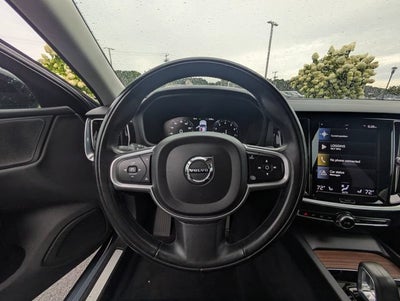 2022 Volvo S60 B5 Momentum