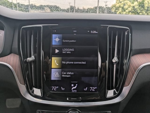 2022 Volvo S60 B5 Momentum