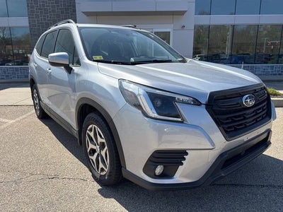 2023 Subaru Forester Premium
