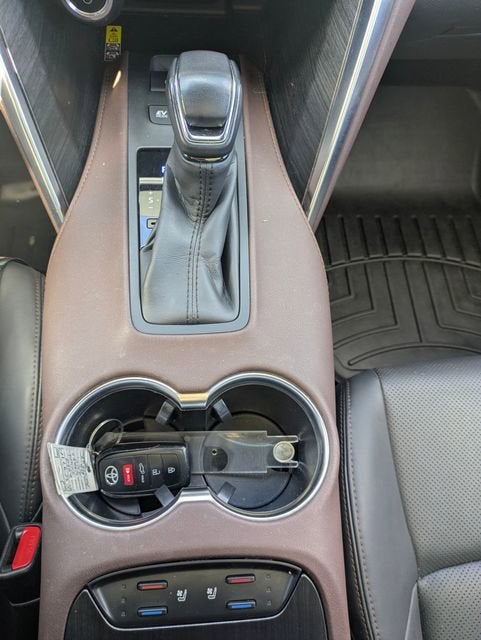 2023 Toyota Venza Limited