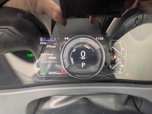 2023 Lexus UX 250h F SPORT Design