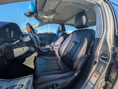 2016 Lexus ES 300h 300h