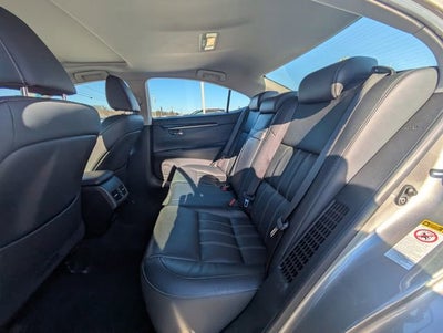 2016 Lexus ES 300h 300h