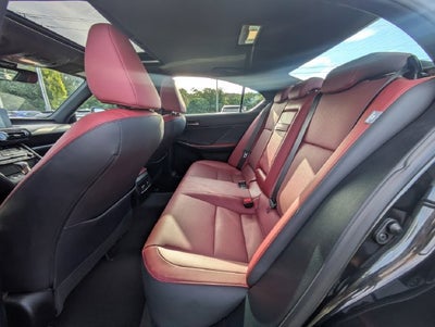 2024 Lexus IS 300