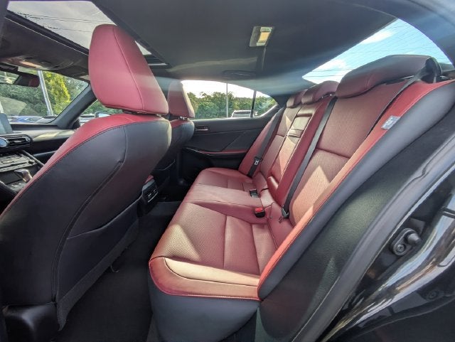 2024 Lexus IS 300
