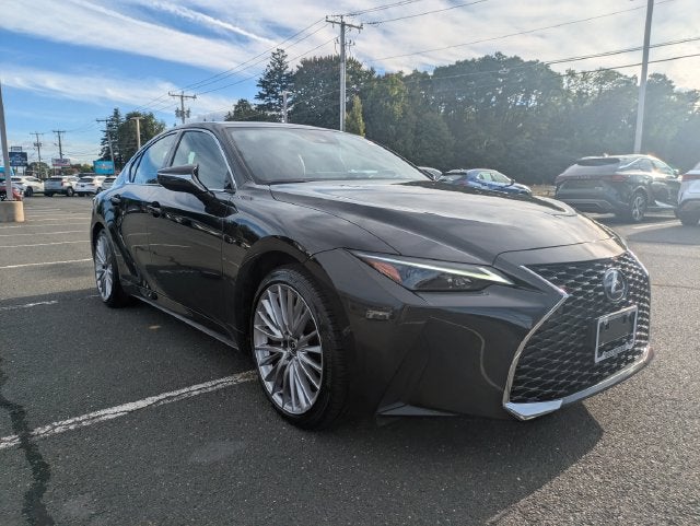 2024 Lexus IS 300
