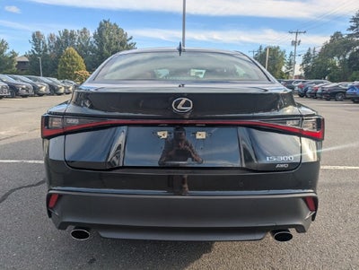 2024 Lexus IS 300