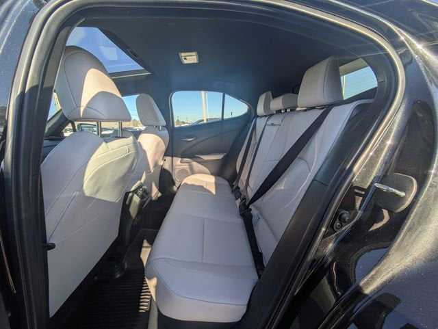 2023 Lexus UX 250h Premium