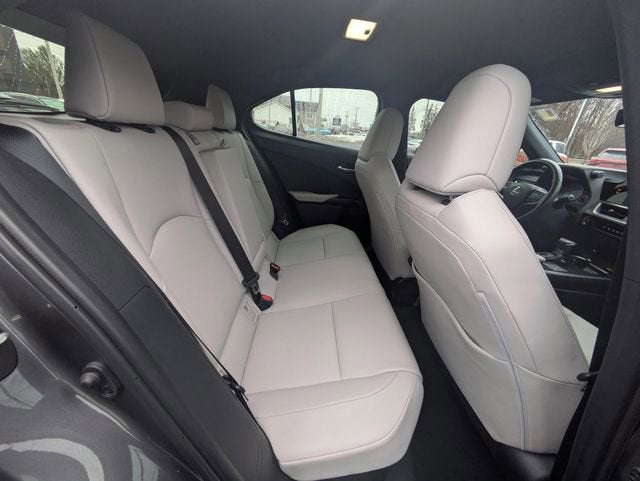 2024 Lexus UX 250h Premium