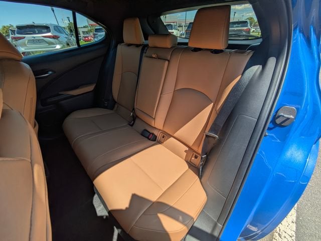 2025 Lexus UX 300h Premium