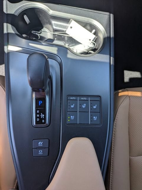 2025 Lexus UX 300h Premium