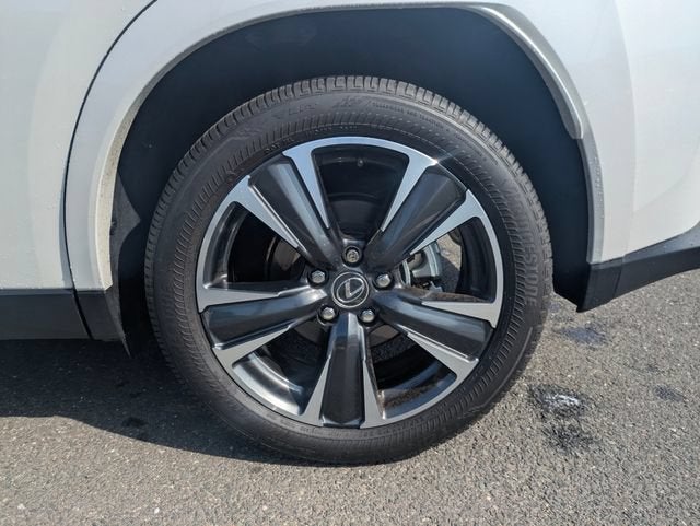2025 Lexus UX 300h Premium