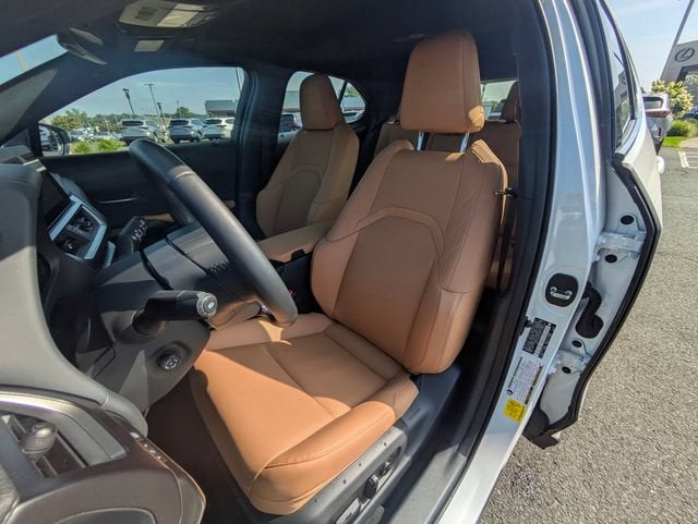 2025 Lexus UX 300h Premium