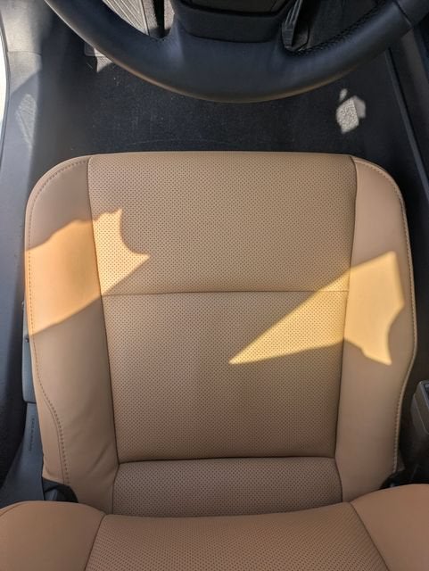 2025 Lexus UX 300h Premium
