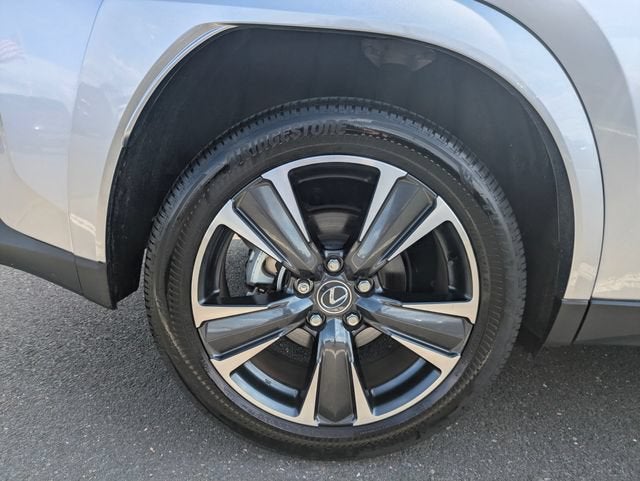 2025 Lexus UX 300h Premium