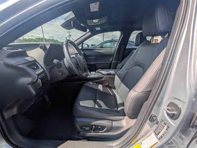 2025 Lexus UX 300h Premium
